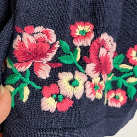 Pendleton Vintage Navy Blue Cottagecore Cardigan With Pink Embroidered Flowers - Picture 6 of 7